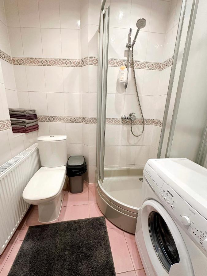 Апартаменти Cozy 33m2 2-room In Center